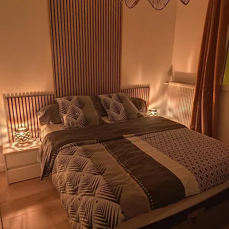 Les Pruniers De Holiday home *